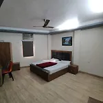 Luxury Stays In Hauz Khas