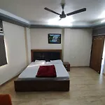 Luxury Stays In Hauz Khas