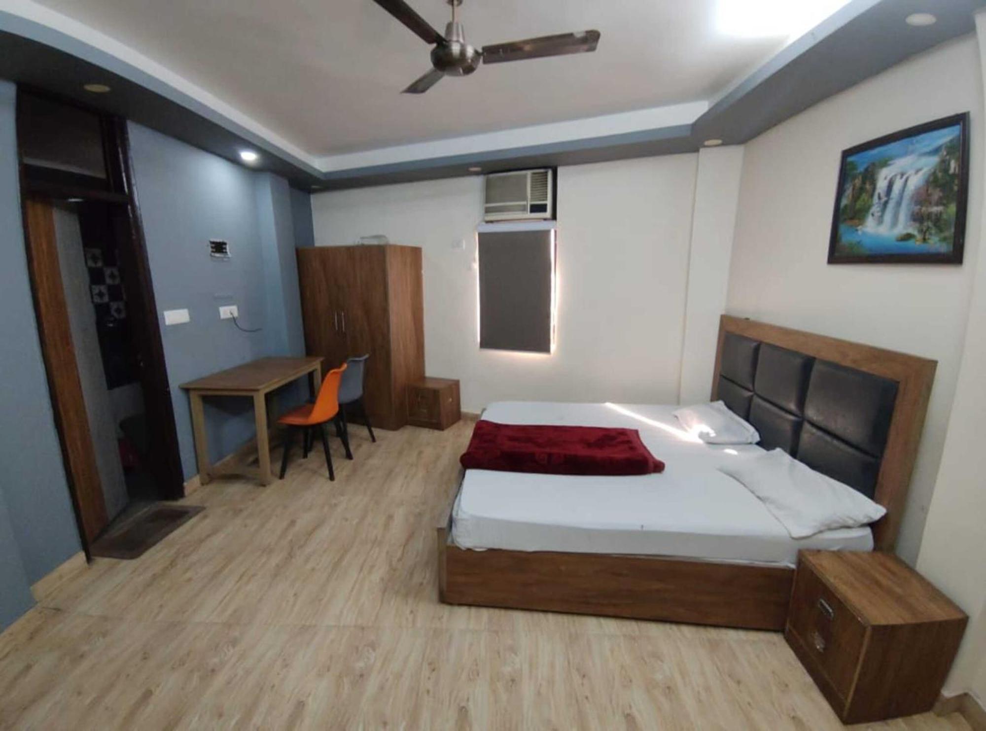 Luxury In Hauz Khas Hotel 4*