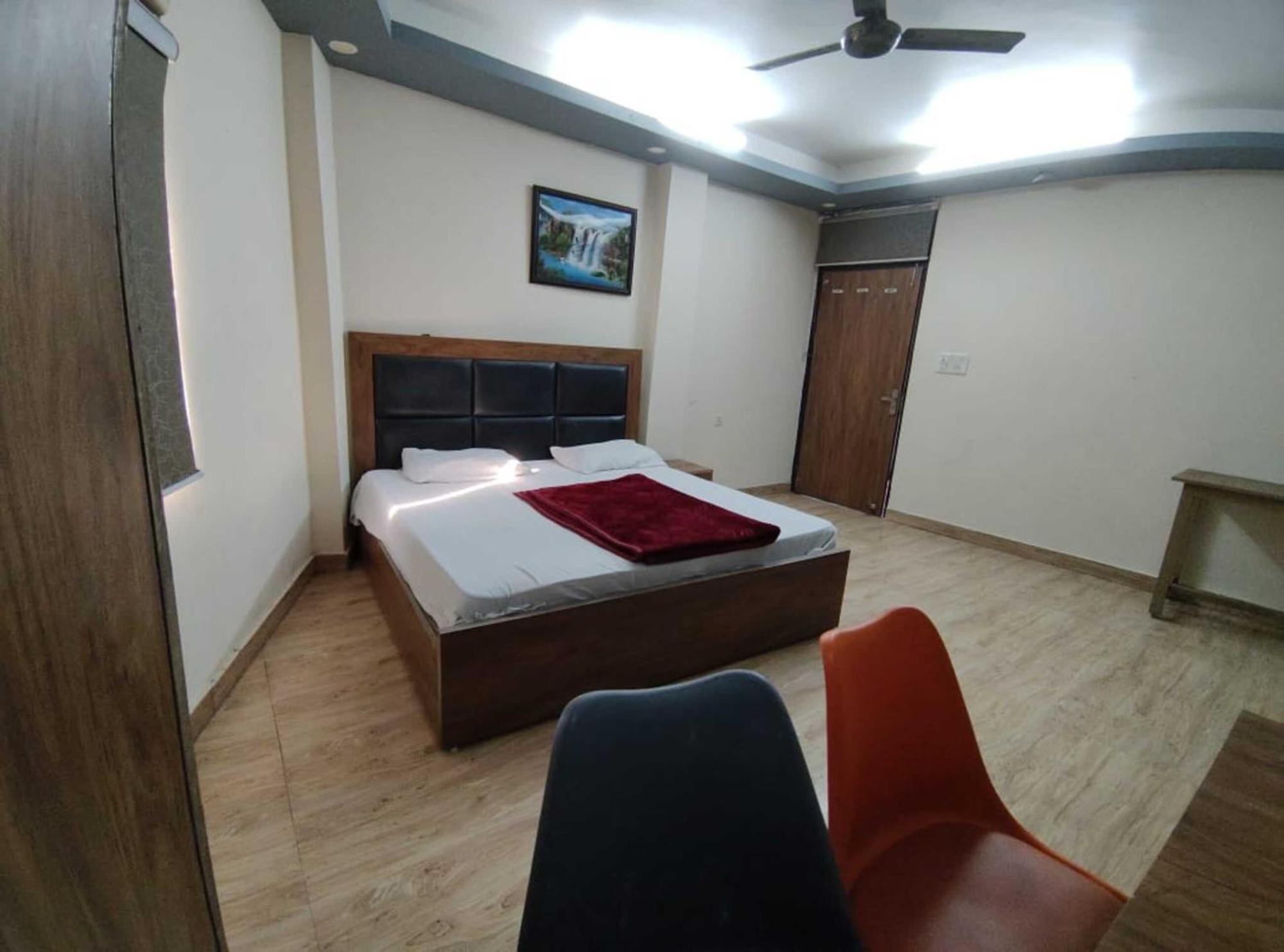 Hotel Luxury In Hauz Khas New Delhi