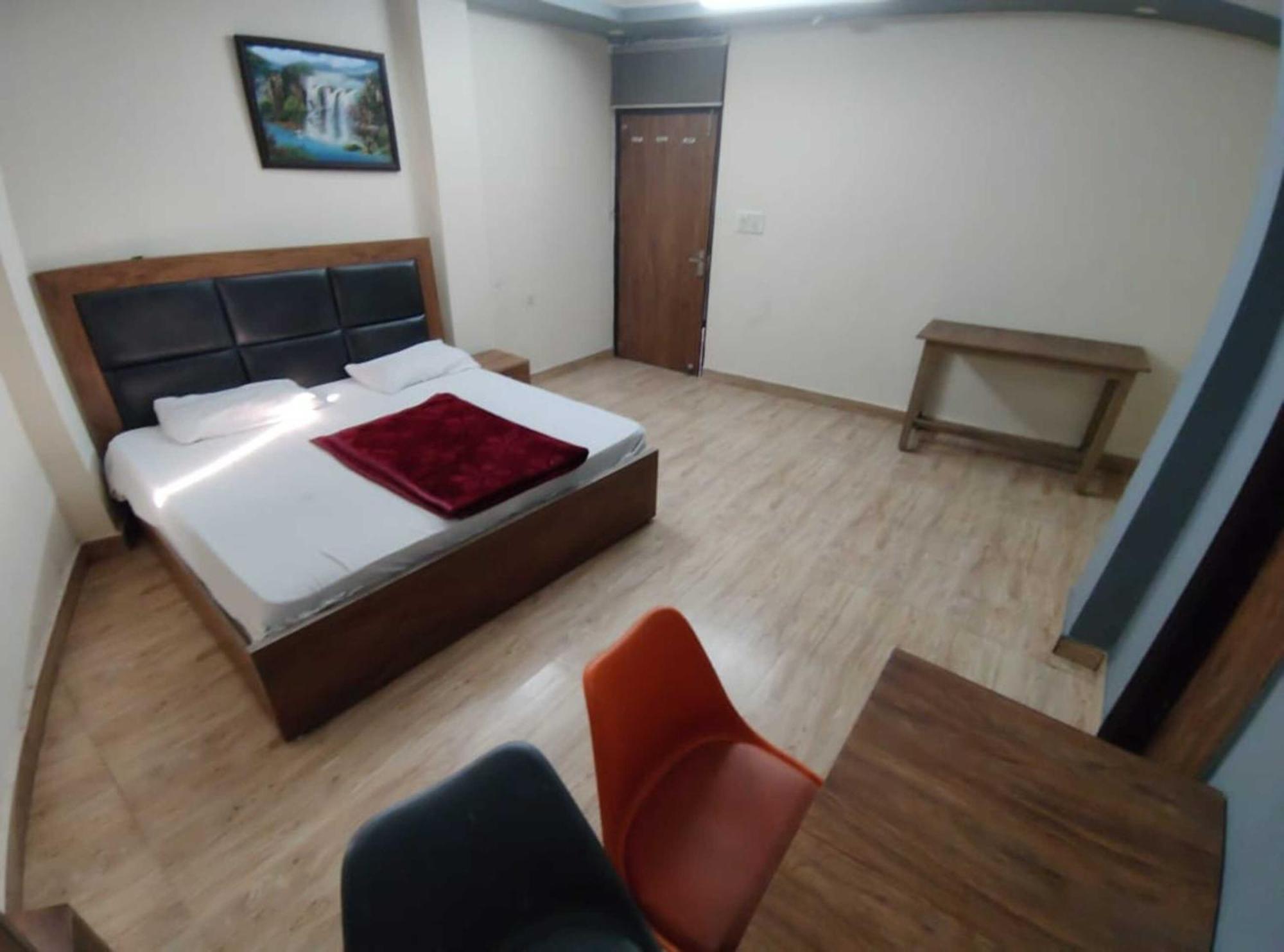 Luxury In Hauz Khas New Delhi
