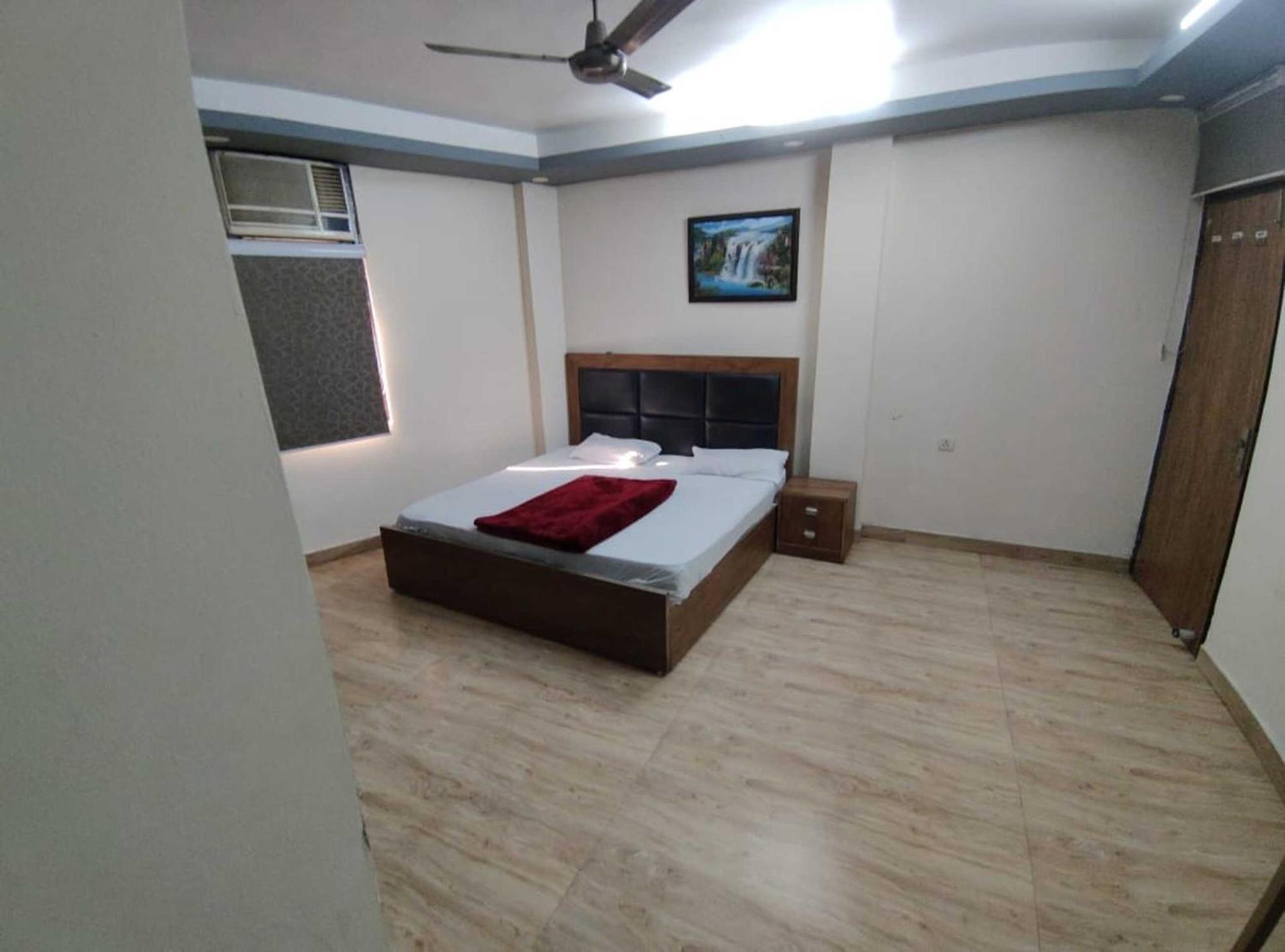 Luxury In Hauz Khas 4* New Delhi