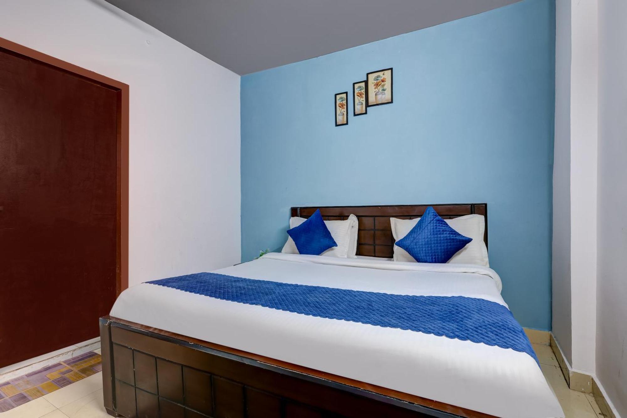 Luxury In Hauz Khas Hotel 4*