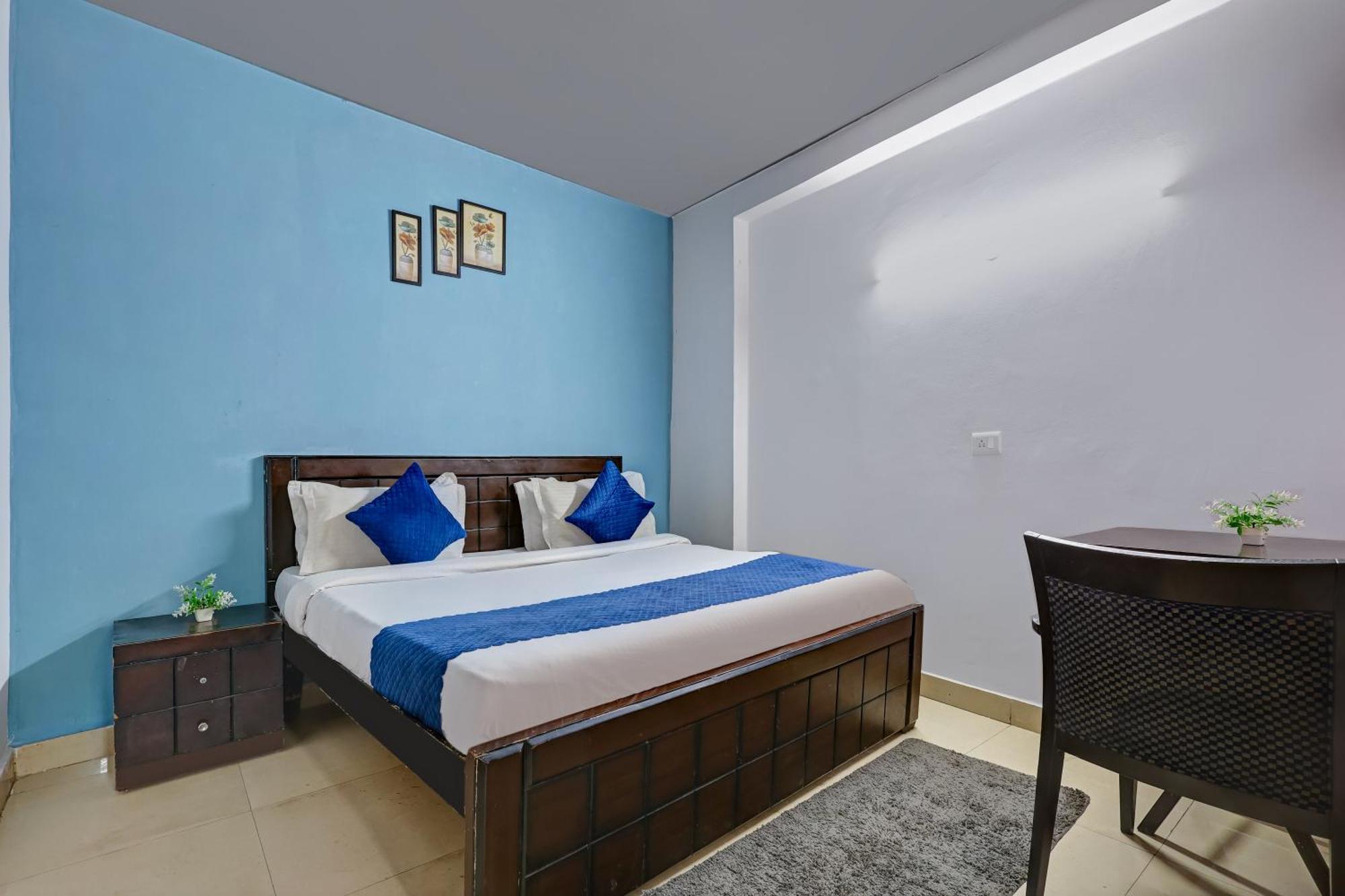 Luxury In Hauz Khas Hotel 4*